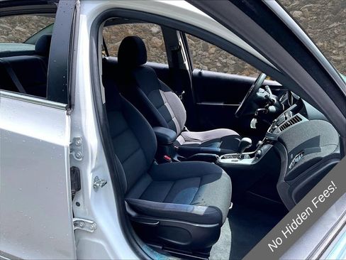 Used 2015 Chevrolet Cruze LT FWD image 7