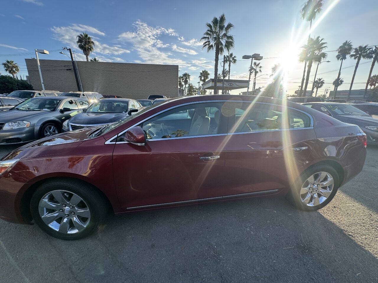 Used 2011 Buick LaCrosse CXL w/ Driver Confidence Package FWD image 5
