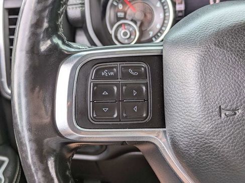 Used 2019 RAM 2500 Laramie w/ Black Appearance Package AWD/4WD image 25