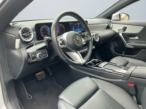 Used 2025 Mercedes-Benz CLA 250 4MATIC image 11