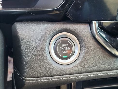 Used 2023 Chevrolet Colorado LT w/ LT Convenience Package II image 17