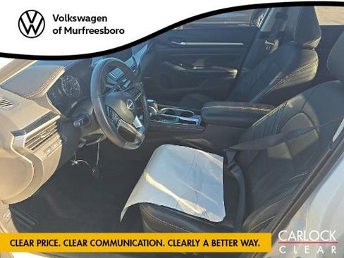Used 2024 Nissan Altima 2.5 SR w/ SR Premium Package FWD image 7