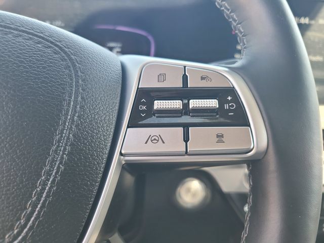 Used 2025 Kia Telluride EX w/ EX Captain's Chair Package AWD/4WD image 26
