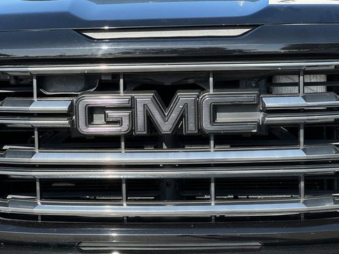 Used 2018 GMC Sierra 1500 SLT w/ All Terrain Package image 38