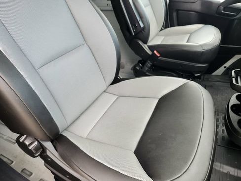 Used 2025 RAM ProMaster 2500 w/ Convenience Group FWD image 15