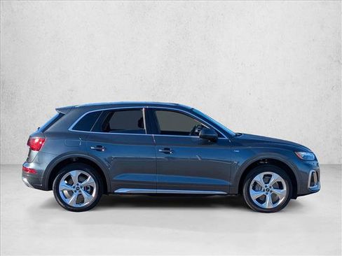 Used 2023 Audi Q5 2.0T Premium Plus w/ Premium Plus Package image 4