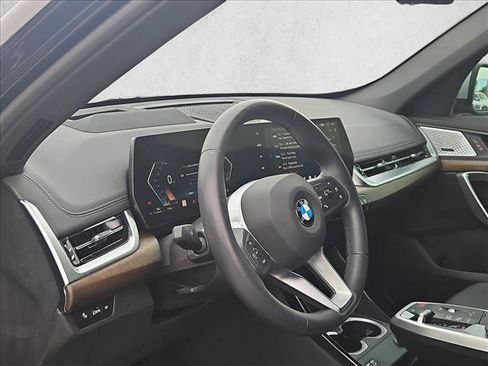 Certified 2024 BMW X1 xDrive28i w/ Premium Package AWD/4WD image 7