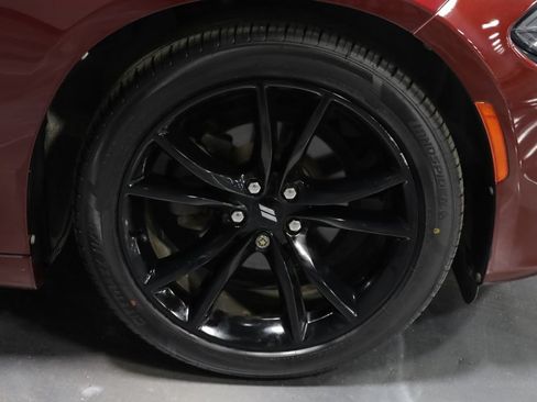 Used 2018 Dodge Charger SXT w/ Blacktop Package RWD image 37
