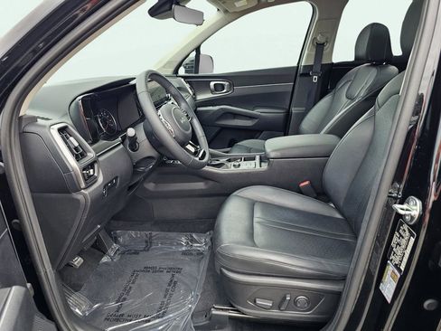 Certified 2023 Kia Sorento S w/ Panoramic Sunroof Package image 42