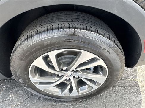 Used 2023 Buick Envision Essence AWD/4WD image 31