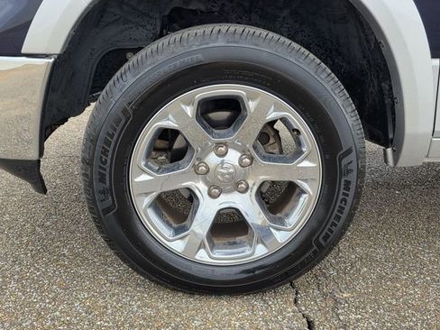 Used 2016 RAM 1500 Laramie w/ Convenience Group image 31