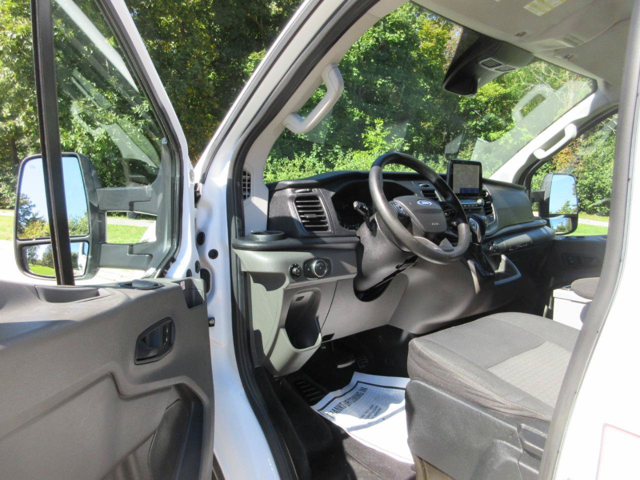 Used 2020 Ford Transit 250 Low Roof RWD image 31