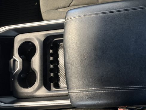 Used 2020 RAM 1500 Big Horn AWD/4WD image 12