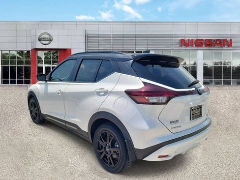 Certified 2024 Nissan Kicks SR w/ SR Premium Package FWD image 5