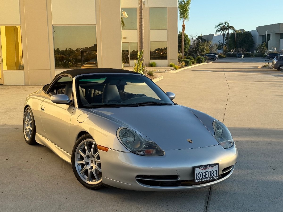 Used 2001 Porsche 911 Cabriolet image 2