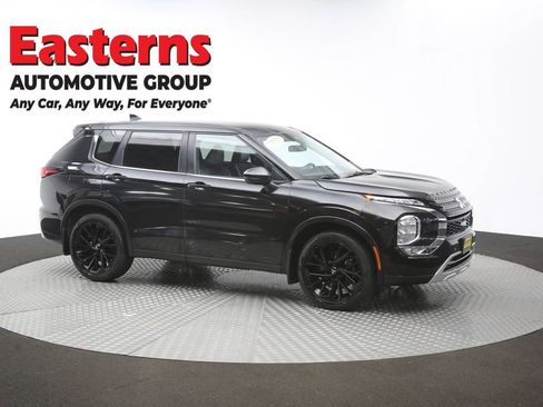 Used 2024 Mitsubishi Outlander SE AWD/4WD image 47