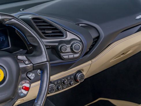 Used 2019 Ferrari 488 Spider RWD image 30