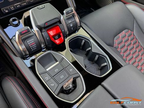 Used 2024 Lamborghini Urus S image 20