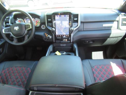 Used 2025 RAM 1500 Big Horn AWD/4WD image 12