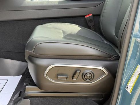 New 2026 Jeep Grand Wagoneer 4WD image 14