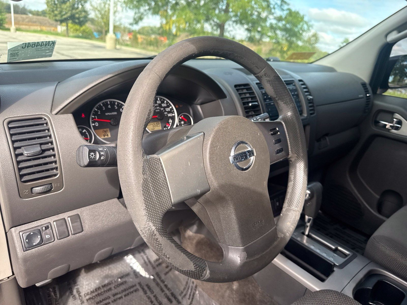 Used 2010 Nissan Pathfinder S AWD/4WD image 16