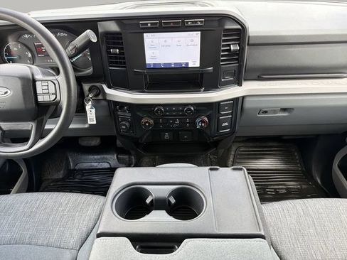 Used 2023 Ford F250 XLT w/ FX4 Off-Road Package AWD/4WD image 13
