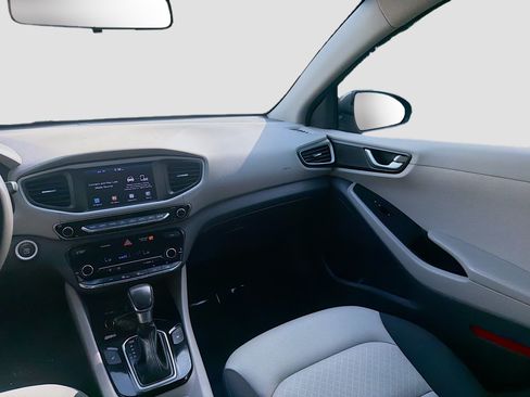 Used 2018 Hyundai Ioniq SEL FWD image 18