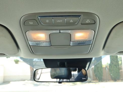 Used 2022 Kia Telluride LX FWD image 32