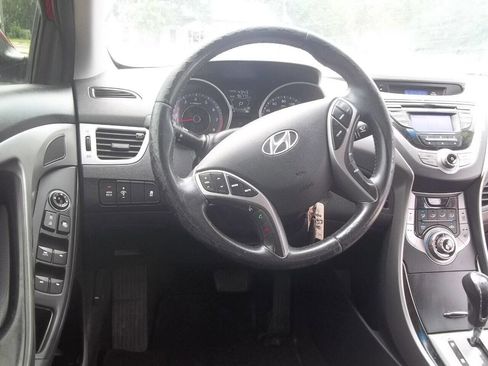 Used 2013 Hyundai Elantra Limited image 11