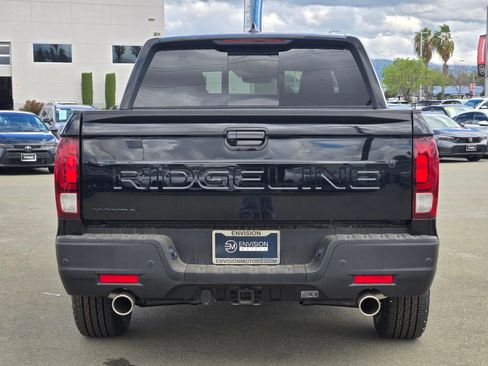 New 2026 Honda Ridgeline Black Edition image 5