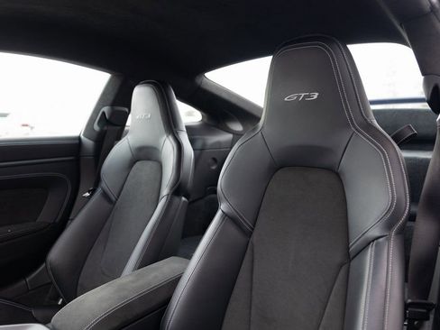 Certified 2022 Porsche 911 GT3 RWD image 5