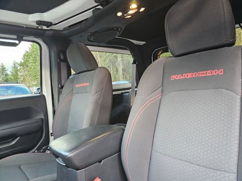 Used 2023 Jeep Wrangler Rubicon w/ Steel Bumper Group image 21