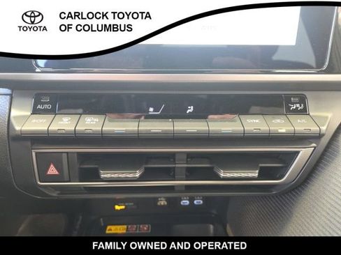 Used 2026 Toyota Camry SE FWD image 26