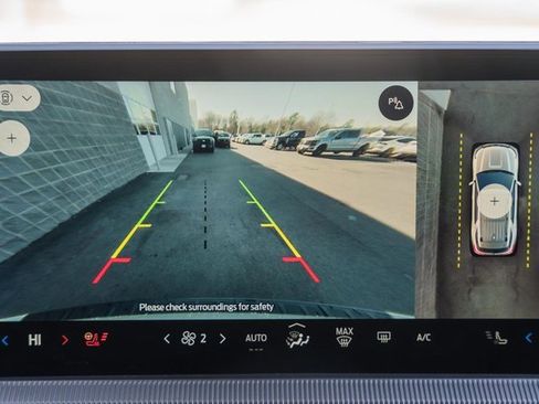 Used 2025 Ford Explorer ST-Line w/ ST-Line Street Pack image 44