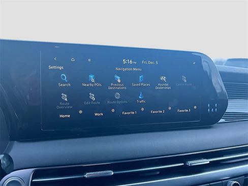 Used 2024 Hyundai Palisade Calligraphy image 13