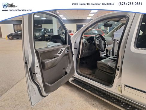 Used 2011 Nissan Pathfinder Silver RWD image 12