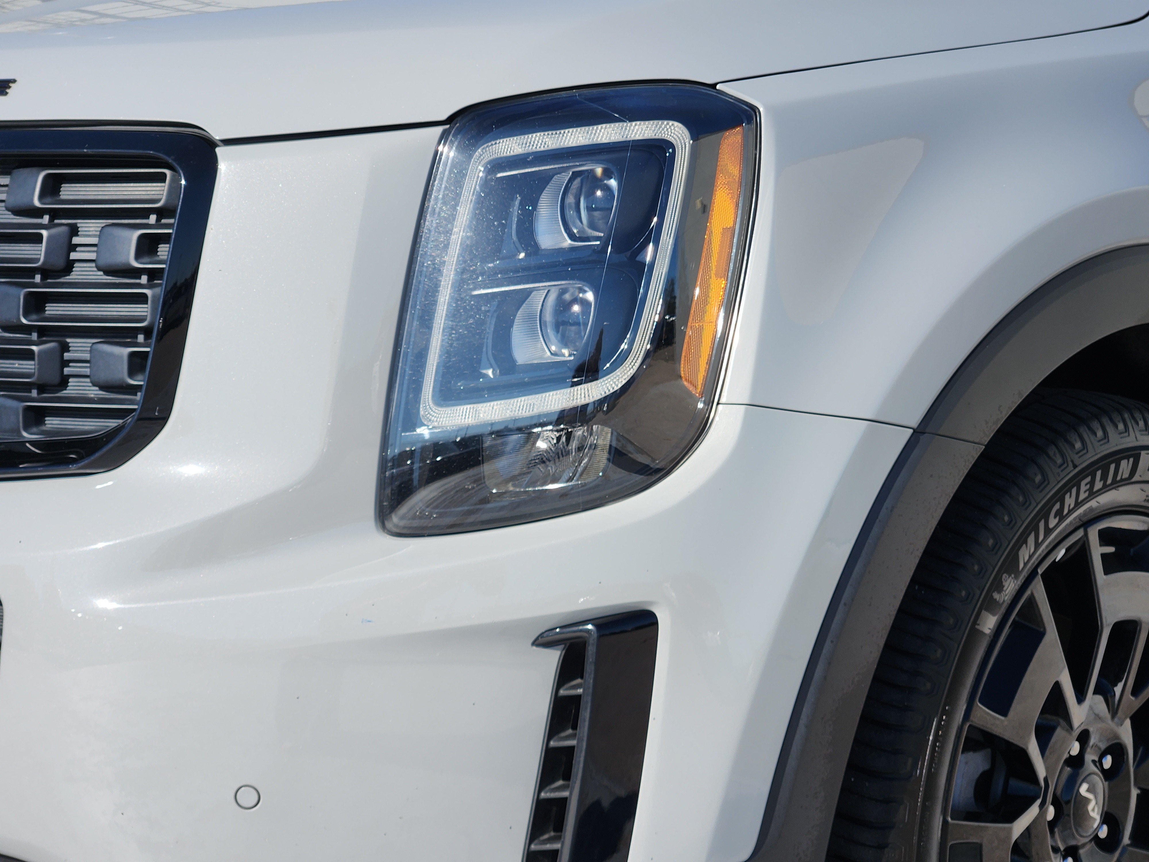 Used 2022 Kia Telluride SX w/ SX Prestige Package AWD/4WD image 11