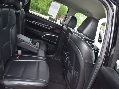 Used 2022 Kia Telluride LX AWD/4WD image 13