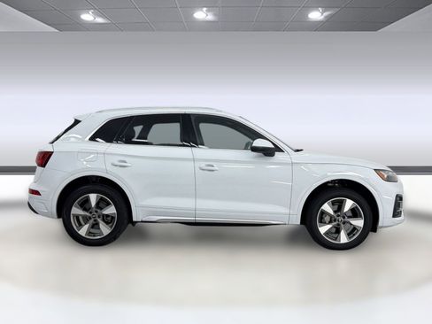 Used 2023 Audi Q5 2.0T Premium w/ Convenience Package AWD/4WD image 8