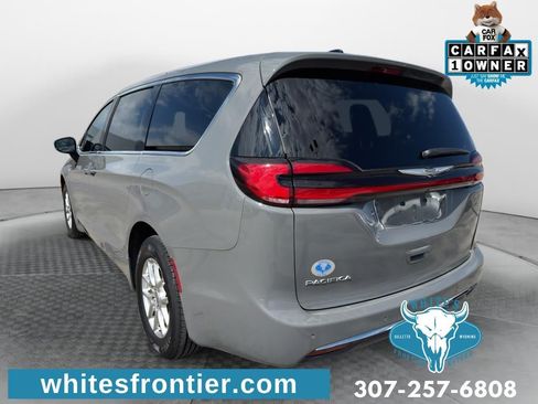 Used 2025 Chrysler Pacifica Select FWD image 7