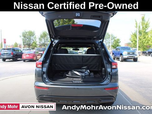 Used 2026 Nissan Rogue Platinum w/ Family Package AWD/4WD image 9