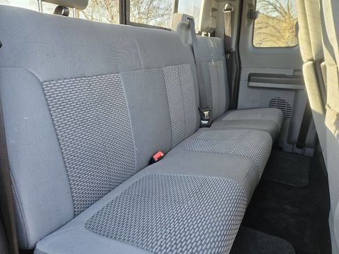 Used 2016 Ford F350 XLT w/ XLT Premium Package image 17