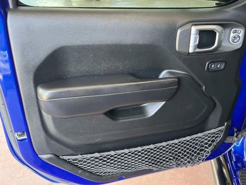 Used 2019 Jeep Wrangler Sport image 20