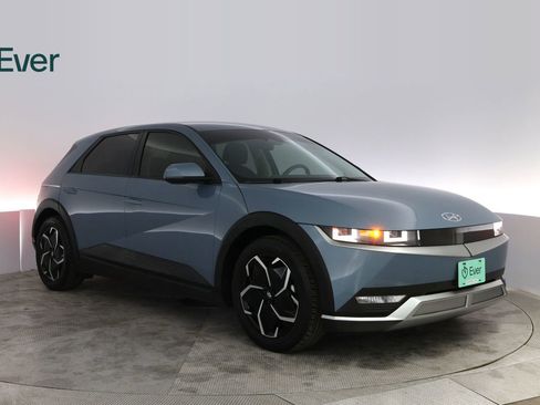 Used 2024 Hyundai Ioniq 5 SEL RWD image 13