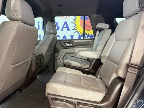 Used 2022 Chevrolet Tahoe LT w/ Luxury Package image 17