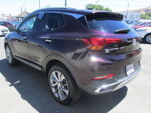 Used 2021 Buick Encore GX Essence w/ Experience Buick Package AWD/4WD image 4