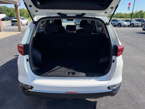 Used 2022 Kia Sportage LX AWD/4WD image 6