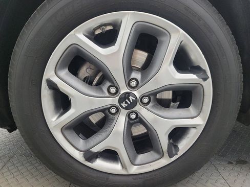 Used 2019 Kia Sorento EX FWD image 31