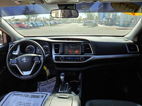 Used 2017 Toyota Highlander Plus w/ Protection Package #3 FWD image 16