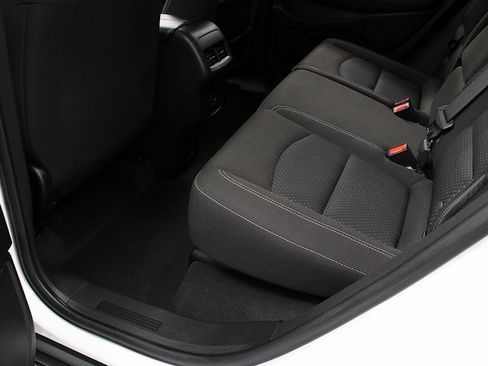 Used 2022 GMC Terrain SLE w/ Driver Convenience Package image 27